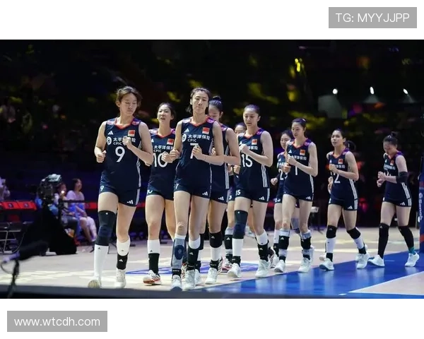 中国女排连克强敌挺进总决赛展现团队实力再掀全国排球热潮 中国女排连克强敌挺进总决赛展现团队实力再掀全国排球热潮