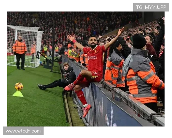 利物浦豪取连胜势头强劲核心球员状态回升再燃英超夺冠希望 利物浦豪取连胜势头强劲核心球员状态回升再燃英超夺冠希望