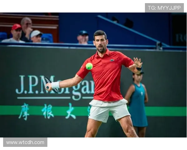 德约科维奇逆转夺冠再创纪录 新星崛起掀起网坛新一轮青春风暴