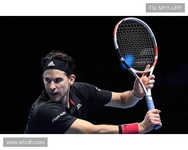 网球大师赛激战正酣 新星挑战老将争夺桂冠引人关注