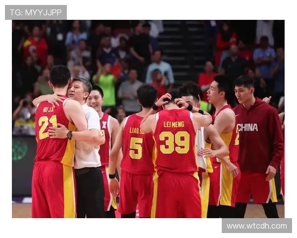 中国篮球联赛新赛季揭幕战激烈上演明星球员亮相引爆观众热情