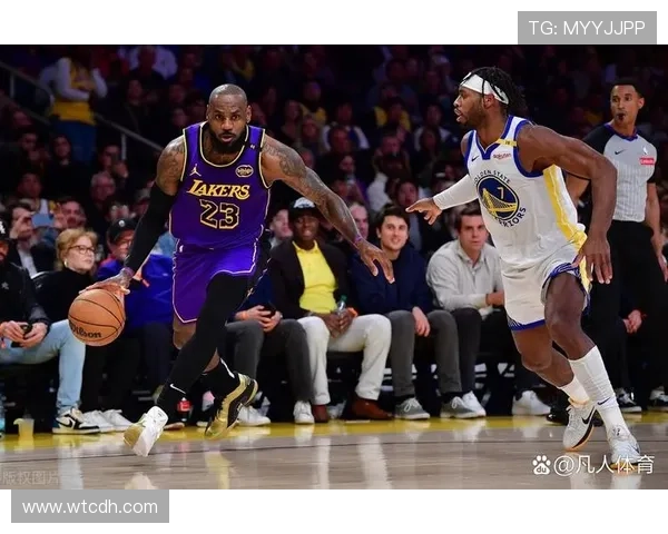 詹姆斯再度带领湖人击败勇士，季后赛前景愈发明朗